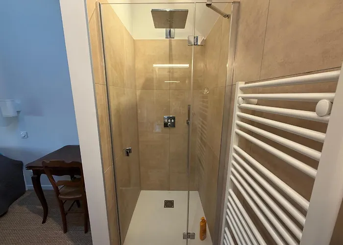 Le Pressoir, Maison Au Calme, Grand Jardin, Vue Degagee Sur Les Champs, Belle Terrasse, 3 Chambres, 2 Sdb, 2 Wc, Parking Prive, 5 Kms De Bayeux Et 7 Kms Plage D'Arromanches Au Coeur Des Plages Du Debarquement *