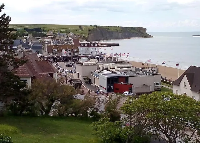 Le Pressoir, Maison Au Calme, Grand Jardin, Vue Degagee Sur Les Champs, Belle Terrasse, 3 Chambres, 2 Sdb, 2 Wc, Parking Prive, 5 Kms De Bayeux Et 7 Kms Plage D'Arromanches Au Coeur Des Plages Du Debarquement Longues-sur-Mer