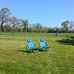 בית נופש Le Pressoir, Maison Au Calme, Grand Jardin, Vue Degagee Sur Les Champs, Belle Terrasse, 3 Chambres, 2 Sdb, 2 Wc, Parking Prive, 5 Kms De Bayeux Et 7 Kms D'arromanches Au Coeur Des Plages Du Debarquement