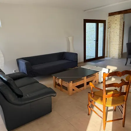 Le Pressoir, Maison Au Calme, Grand Jardin, Vue Degagee Sur Les Champs, Belle Terrasse, 3 Chambres, 2 Sdb, 2 Wc, Parking Prive, 5 Kms De Bayeux Et 7 Kms D'arromanches Au Coeur Des Plages Du Debarquement Holiday home Longues-sur-Mer