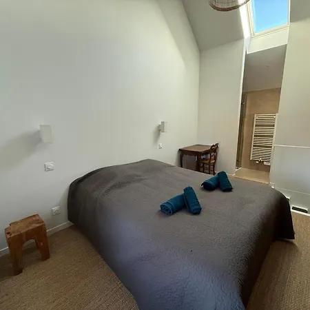 Le Pressoir, Maison Au Calme, Jardin, Terrasse, 3 Chambres, 2 Sdb, 2 Wc, Parking Privé, 5 Kms De Bayeux Et 7 Kms D'arromanches Au Coeur Des Plages Du Débarquement Сasa de vacaciones
