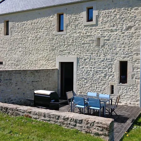 Сasa de vacaciones Le Pressoir, Maison Au Calme, Jardin, Terrasse, 3 Chambres, 2 Sdb, 2 Wc, Parking Privé, 5 Kms De Bayeux Et 7 Kms D'arromanches Au Coeur Des Plages Du Débarquement Longues-sur-Mer