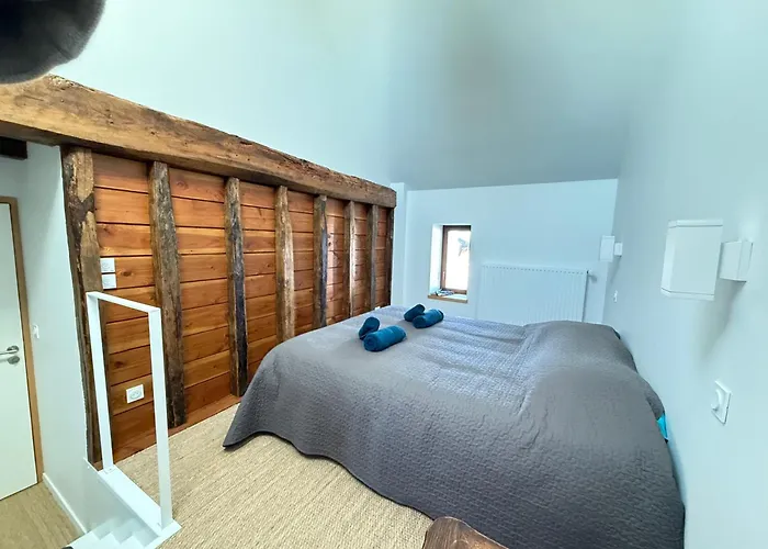 Le Pressoir, maison au calme, jardin, terrasse, 3 chambres, 2 sdb, 2 WC, parking privé, proche Bayeux et Arromanches au coeur des plages du débarquement Сasa de vacaciones