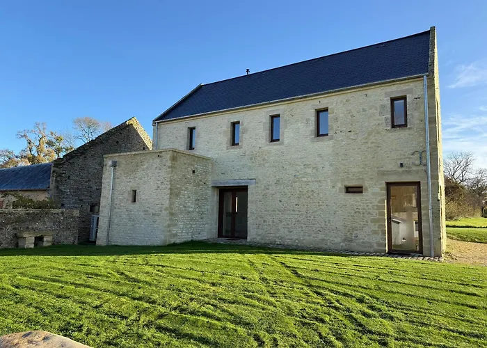 בית נופש Le Pressoir, Maison Au Calme, Grand Jardin, Vue Degagee Sur Les Champs, Belle Terrasse, 3 Chambres, 2 Sdb, 2 Wc, Parking Prive, 5 Kms De Bayeux Et 7 Kms D'arromanches Au Coeur Des Plages Du Debarquement