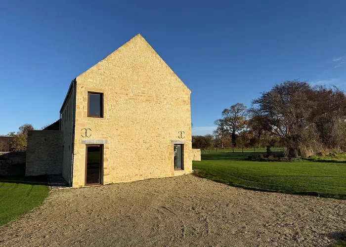 Сasa de vacaciones Le Pressoir, maison au calme, jardin, terrasse, 3 chambres, 2 sdb, 2 WC, parking privé, proche Bayeux et Arromanches au coeur des plages du débarquement Longues-sur-Mer
