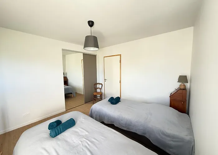 Le Pressoir, Maison Au Calme, Grand Jardin, Vue Degagee Sur Les Champs, Belle Terrasse, 3 Chambres, 2 Sdb, 2 Wc, Parking Prive, 5 Kms De Bayeux Et 7 Kms D'arromanches Au Coeur Des Plages Du Debarquement