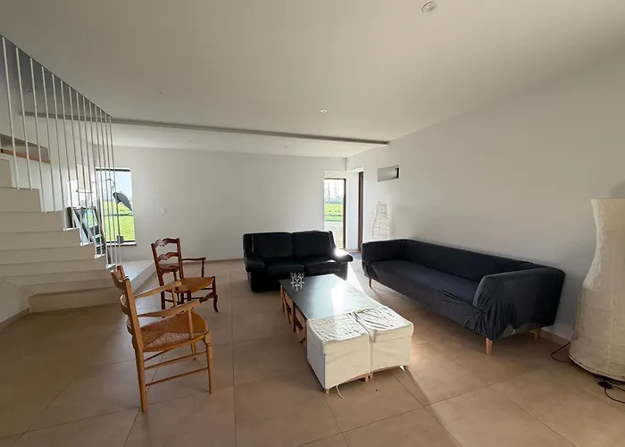 Сasa de vacaciones Le Pressoir, maison au calme, jardin, terrasse, 3 chambres, 2 sdb, 2 WC, parking privé, proche Bayeux et Arromanches au coeur des plages du débarquement *