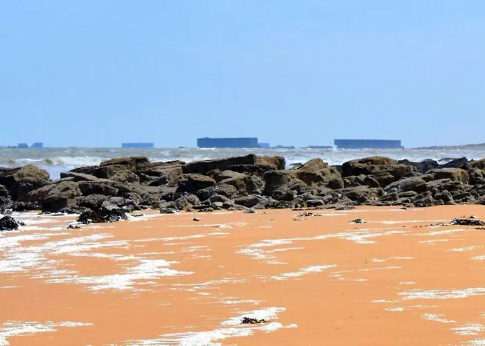 Сasa de vacaciones Le Pressoir, maison au calme, jardin, terrasse, 3 chambres, 2 sdb, 2 WC, parking privé, proche Bayeux et Arromanches au coeur des plages du débarquement