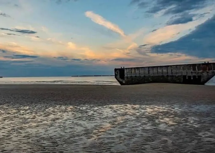 Holiday home Le Pressoir, Maison Au Calme, Grand Jardin, Vue Degagee Sur Les Champs, Belle Terrasse, 3 Chambres, 2 Sdb, 2 Wc, Parking Prive, 5 Kms De Bayeux Et 7 Kms D'arromanches Au Coeur Des Plages Du Debarquement